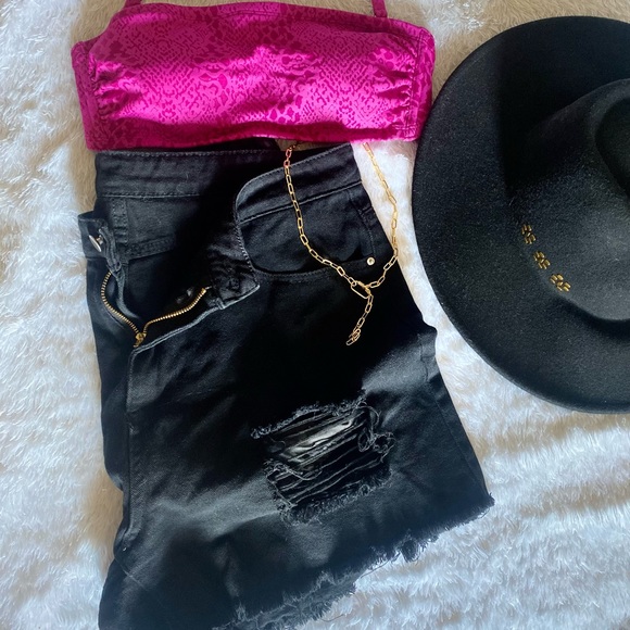 Distressed Black Denim Shorts 🌴 - Picture 2 of 4